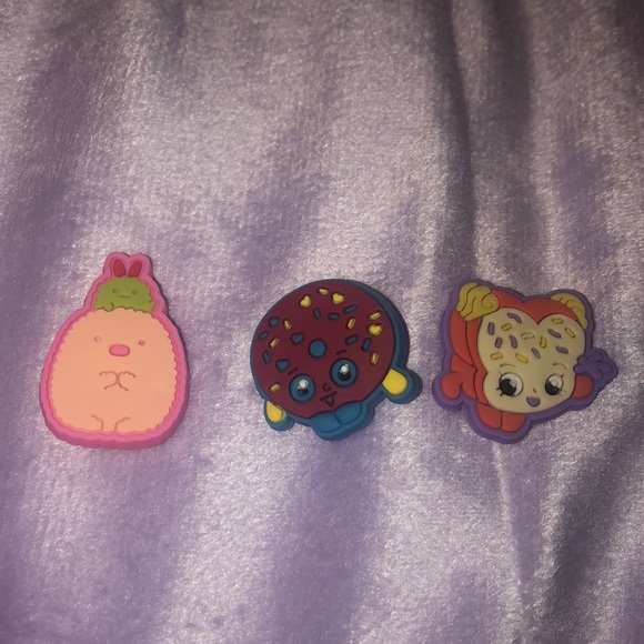 🌈 Croc Jibbitz - Picture 1 of 5